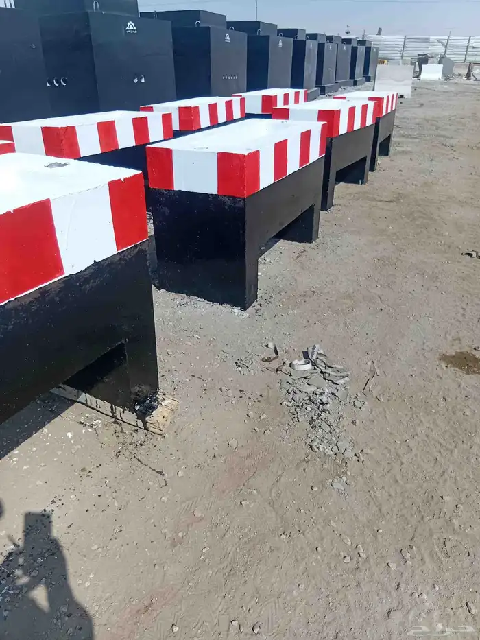 حواجز خرسانية وزينة حدائق 6