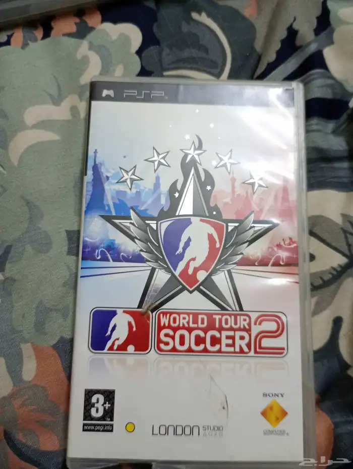 اشرطه wiiوينتدو وسوني 3 نادره شبه جديده مع الكتب حقتها كأمله 3