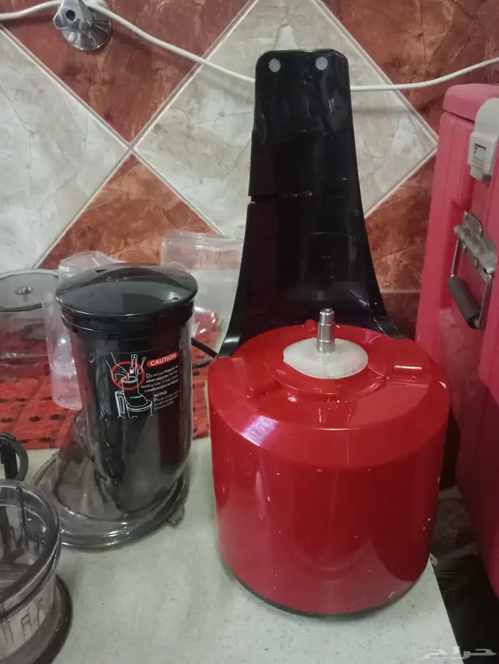 خلاطه عصيرات للبيع مستعمله السعر تحت السوم 1