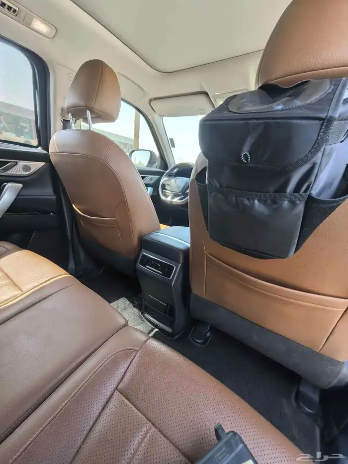 Changan CS95 11
