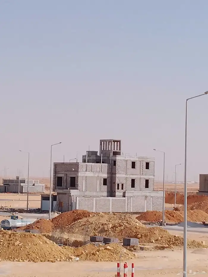 مقاول مباني وترميم ملاحق شقق استراحات غرف 0