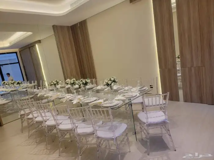 تنسيق كراسي وطاولات طعام ريفيه وشفافه 3