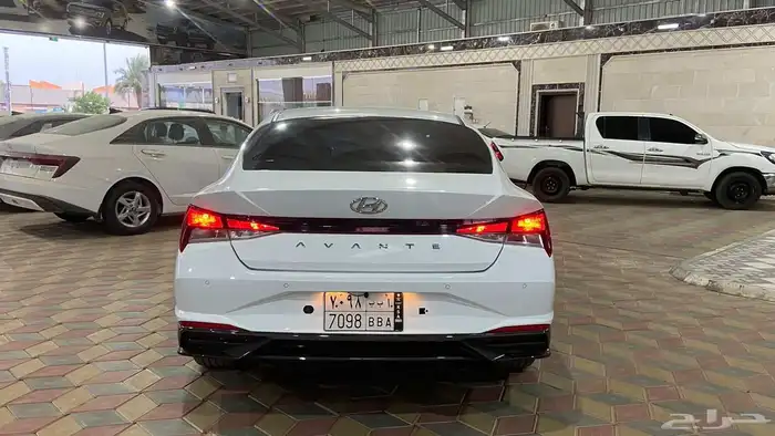 النترا بنزين 2021 بصمه شاشه وارد كوريا بحالة الوكالة 4