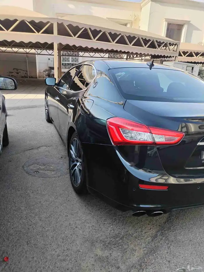 للبيع مازيراتي جيبلي 2015 العداد 93000 ML 21