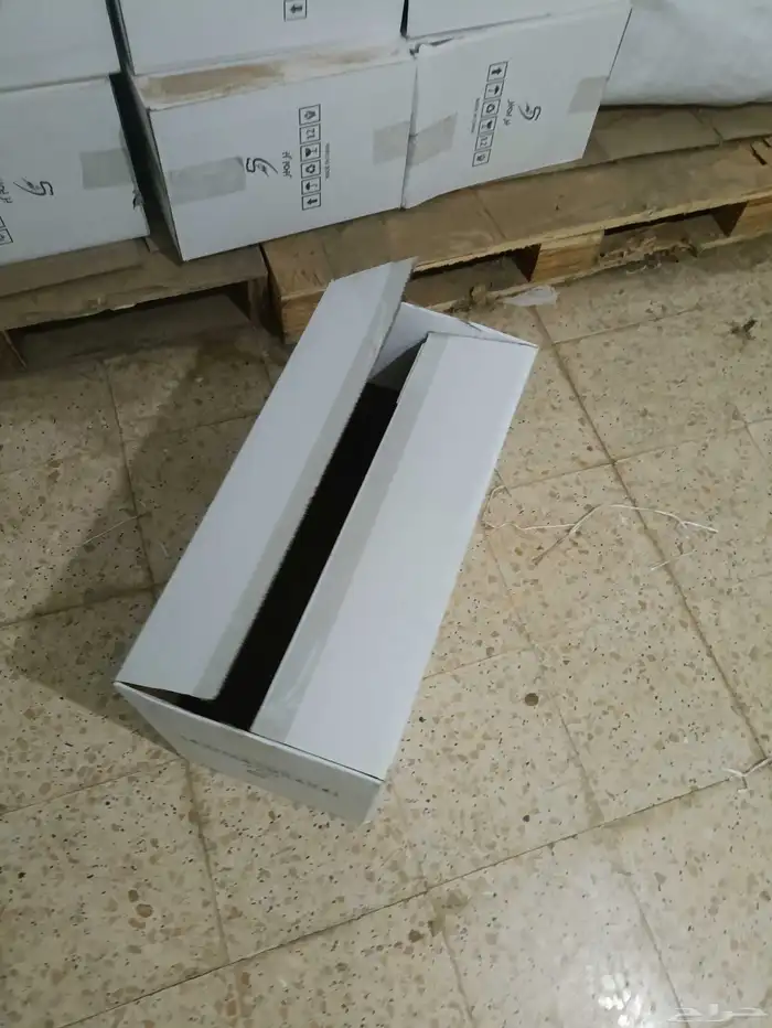 كراتين حجم وسط للبيع سعر الحبه 7.5 ريال 3