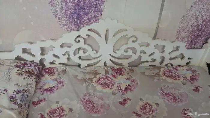 ثلاثه دواليب المنيوم ملابس   وكتب 1