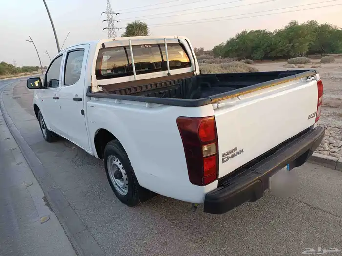 ايسوزو ديماكس 2019 22