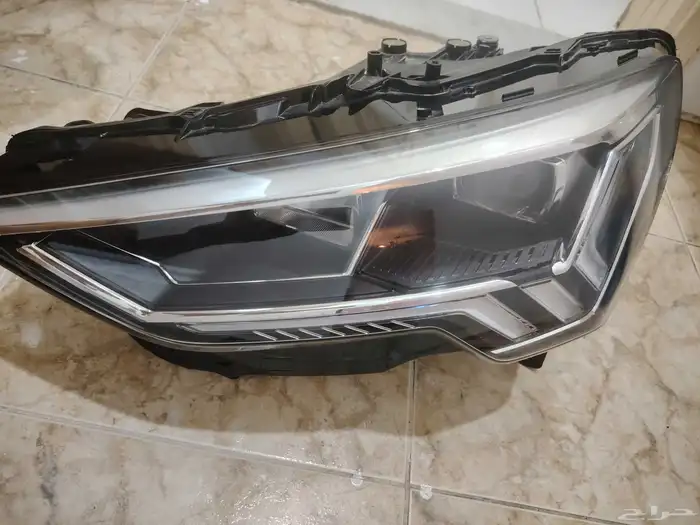 شمعة اودي Q3 0