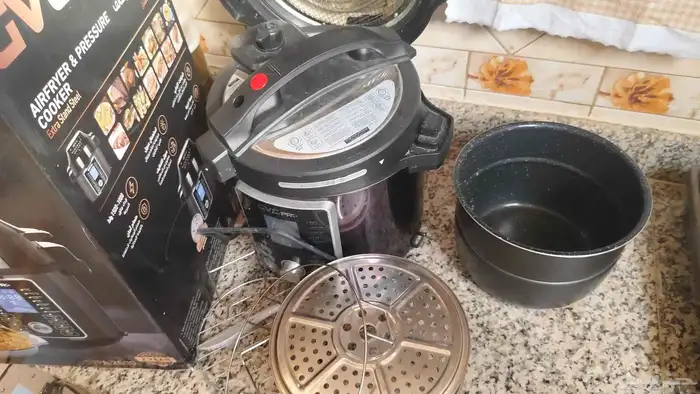 حافظة حراري وقدر ضغط كهرباء 3