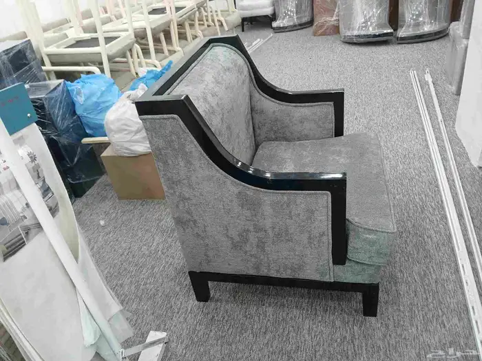 كنب ومجالس وطاولات طعام غرف نوم وديدان وديكورات 6