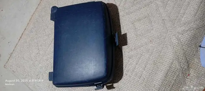 2 Large and medium size trolley bags 7