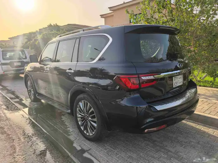 انفينيتي QX 80 3