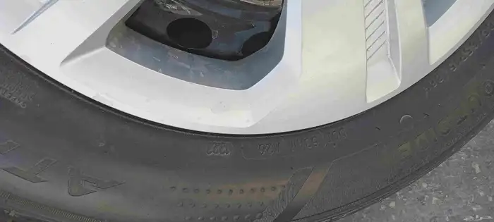 جنوط يارس مع كفرات سايلون تاريخ 23 نضيف وطيس وكاله 1