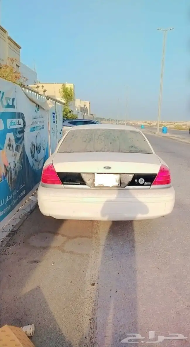 للبيع قطع غيار فورد فكتوريا 2011 0