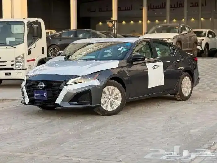 نيسان ألتيما ستاندر 2025 مع صيانة مجانية 2