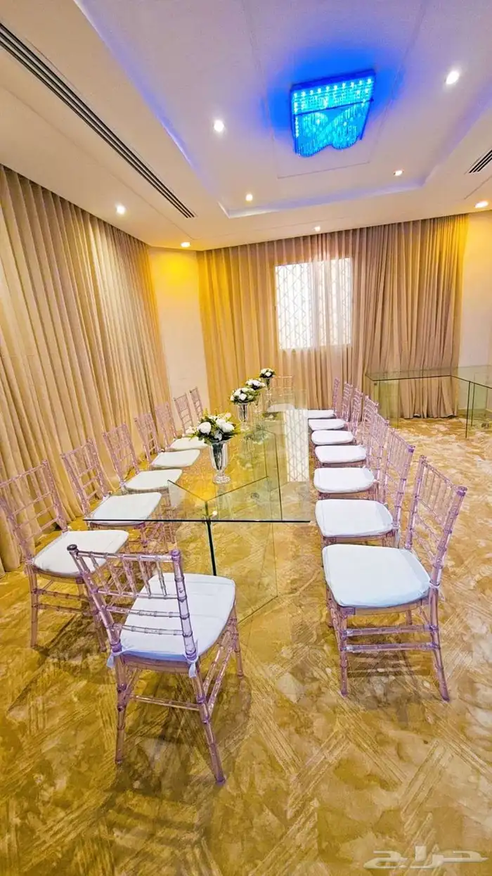 إيجار كراسي وطاولات 4