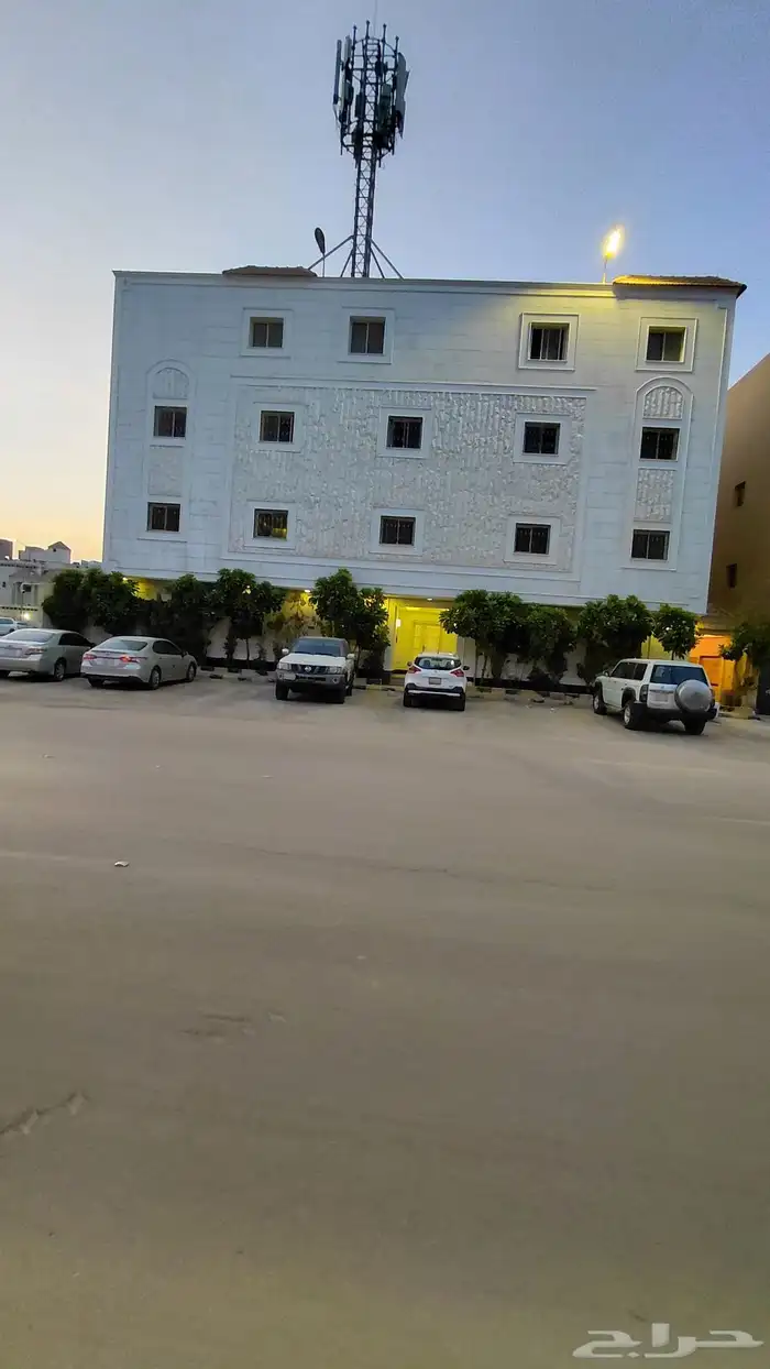 شقق عوائل فاخره شمال الرياض العقيق والملقا والصحافه والقيروا 0