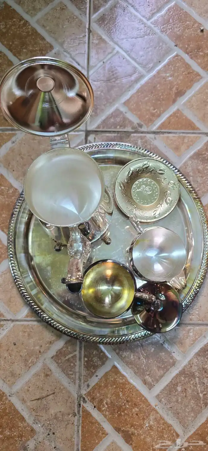 أواني قديمة نظيفه لم تستعمل 1