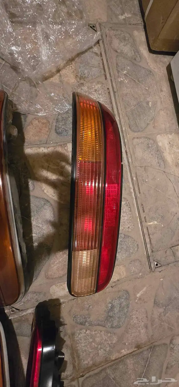 ليتات خلفيه لكزس sc300 or sc400 و بعض القطع الاخره 5