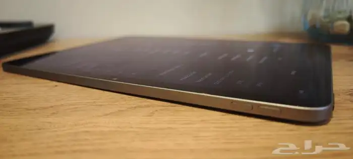 ايباد اير 11 انش m2 تخزين 128 gb 3