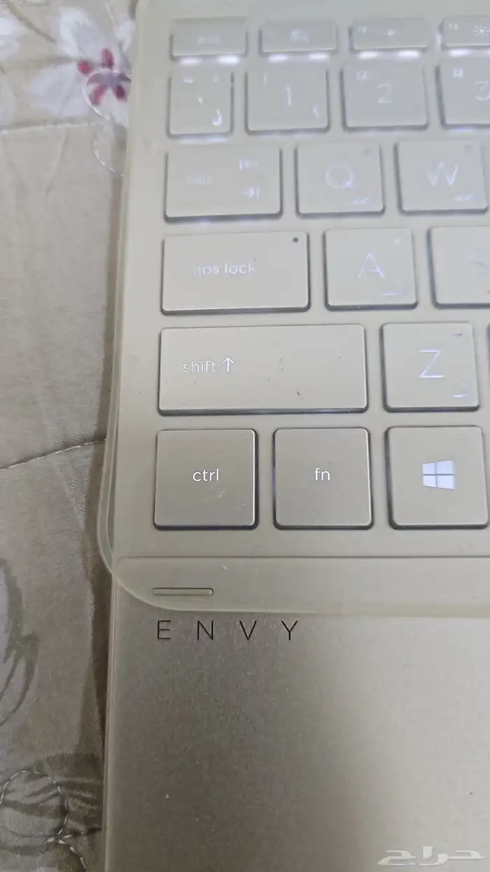 لابتوب hp i7 ENVY الأصدار 11 شبه جديد 9