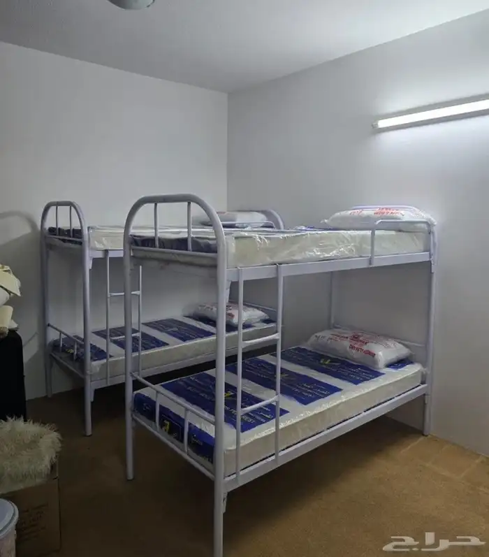 متوفر لدينا   سرير دورين السعر 200  سرير حديد دور واحد السعر 3