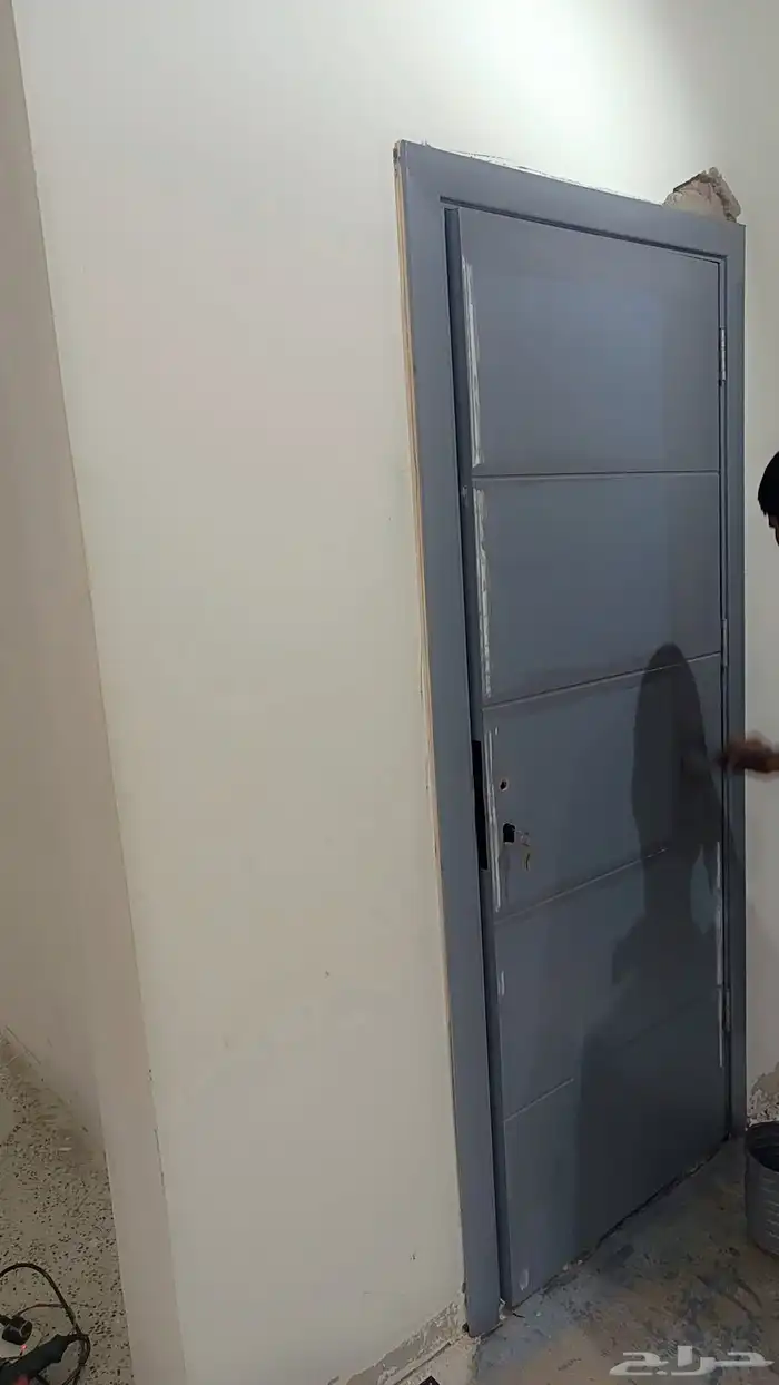ابواب كبس خشب سويدي مع الحلق والبويه تركيب بدون كيلون 2