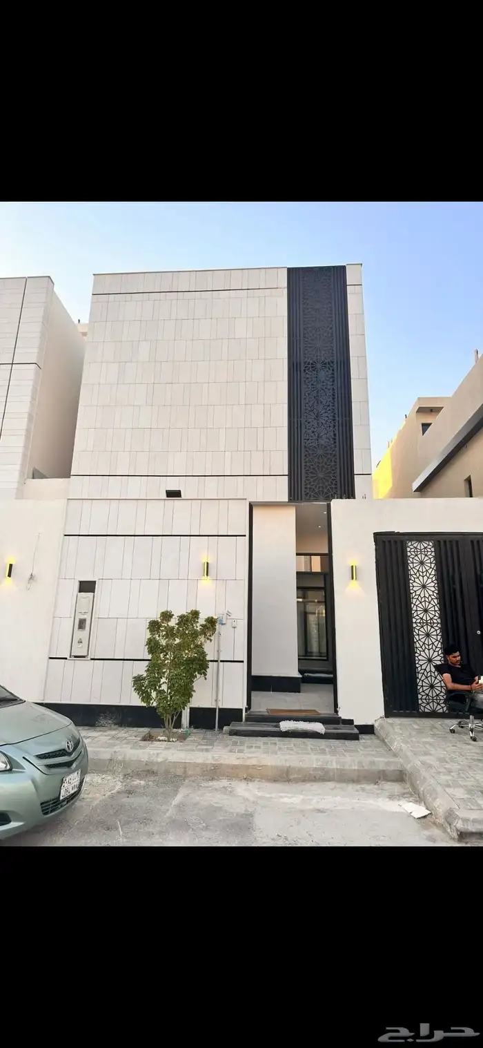 للبيع فلة بحي النرجس 0