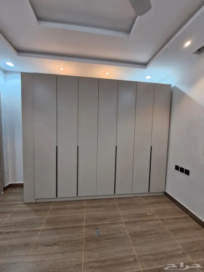 متر 350ريال 34