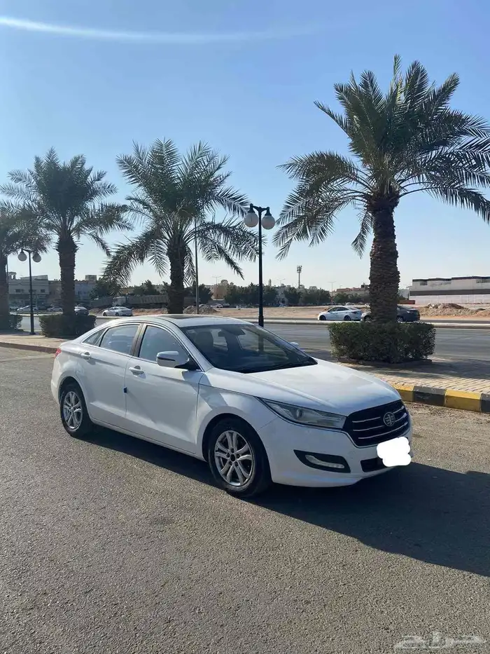 للبيع  سيارة FAW Besturn B70 موديل 2018 6