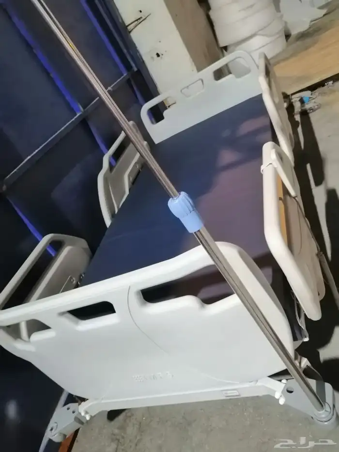سرير طبي كهربائي 0
