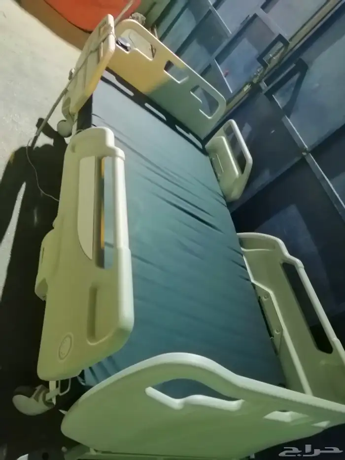 سرير طبي كهربائي 5