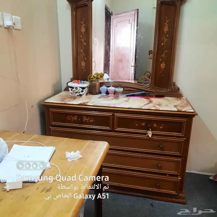 غرفة نوم 800 سريرين 500 دولاب 300 دفاية 100 مكتبه 70 0