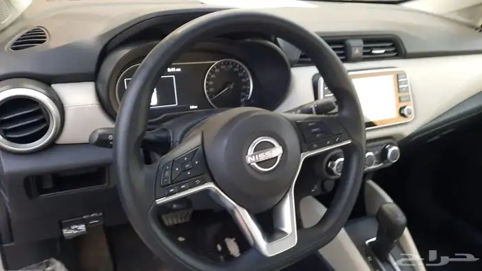نيسان صني الشكل القديم 3