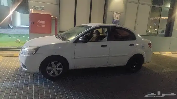 كيا ريو في حاله ممتازه كل شي فل للتواصل 1