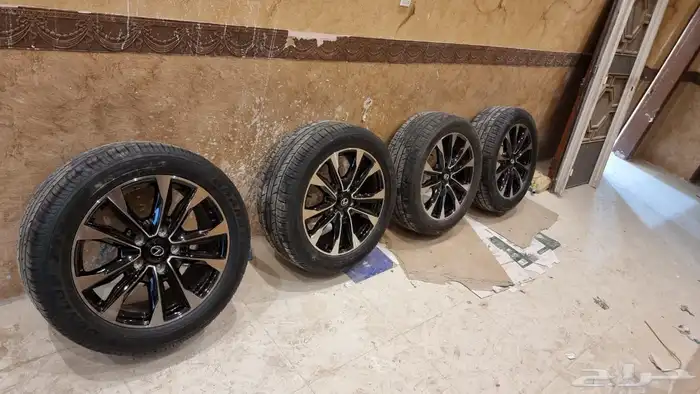 للبيع جنوط جديده مع كفرات 1