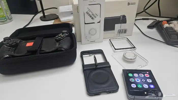 جوال جالكسي فليب 5 Samsung z flip 5 256 مع الاكسسوارات 0