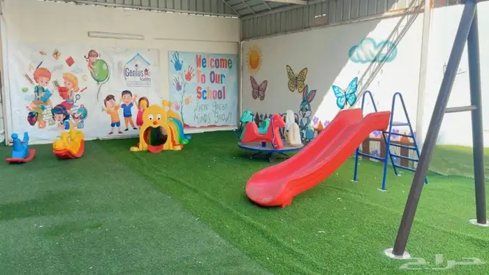 مراجيح متعددة وزحاليق بمجموعات كبيرة ومتوسطة 11