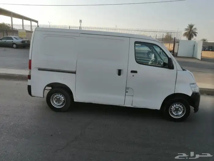 فإن ديهاتسو 2012 0