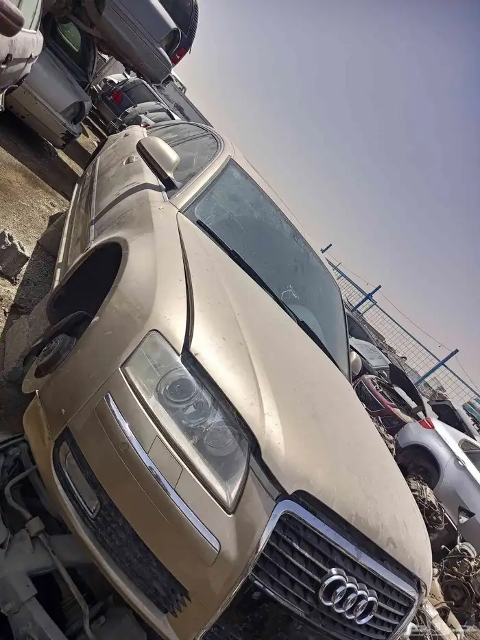 قطع غيار مستخدمه مديل 2009اودي A8 6