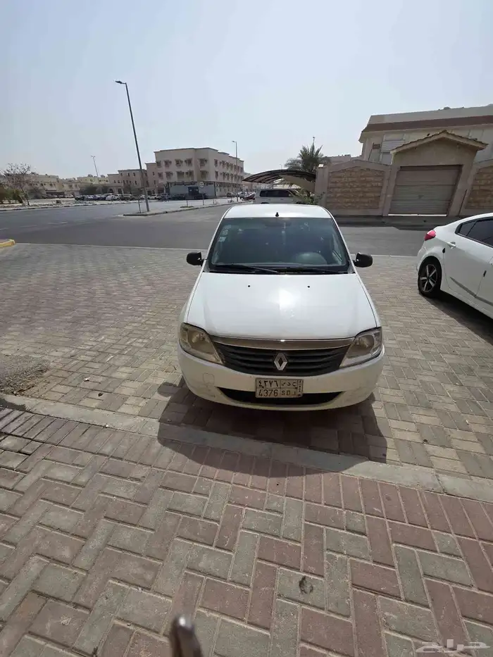 رينو لوجان 2014 3