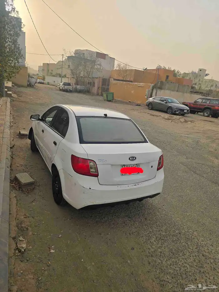كيا ريو 2011 نظيفه 3