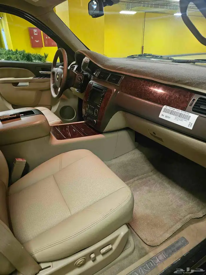 تاهو LTZ 2011 فل كامل دبل شبه الجديد 23