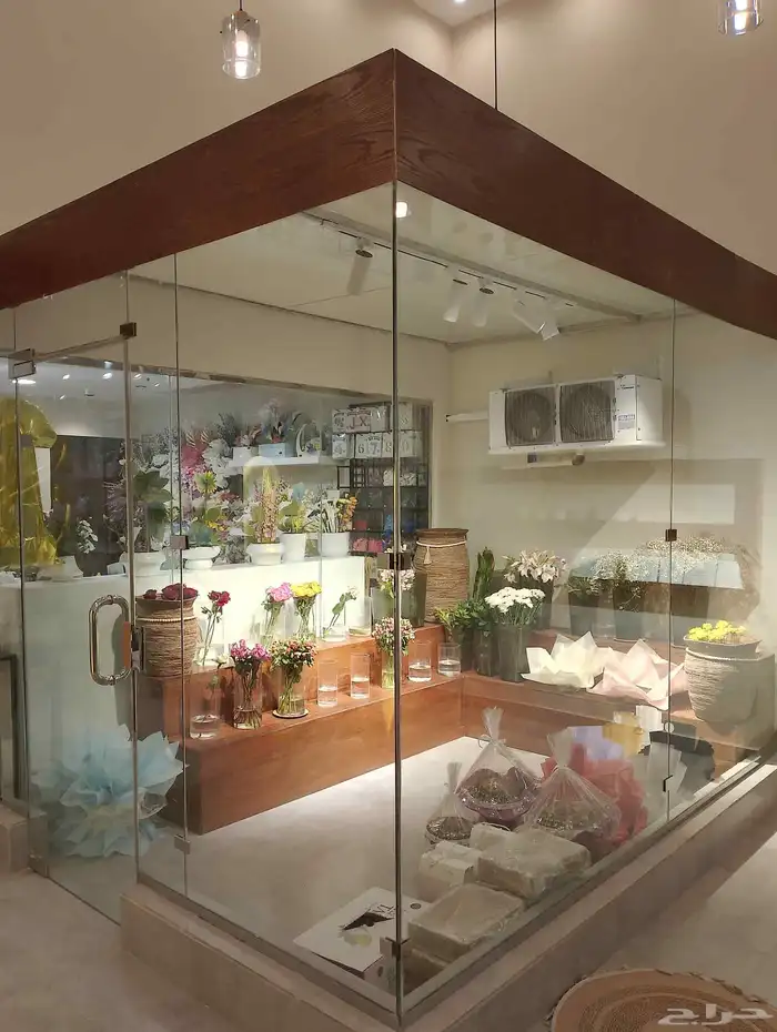 كمبروسر تلاجة ورد طبيعي 0