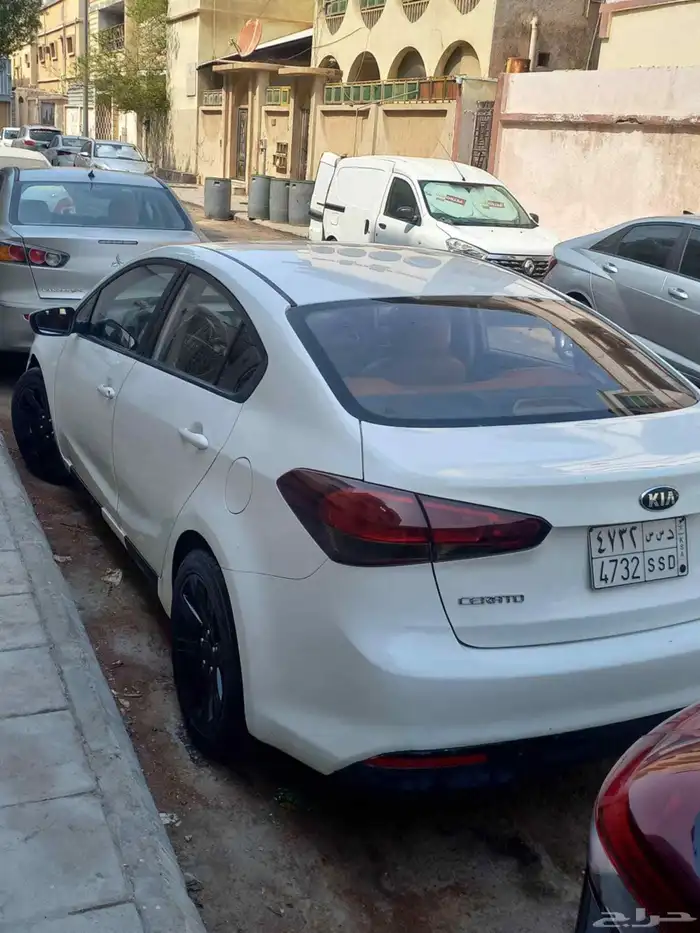 كيا سيراتو للايجار 1