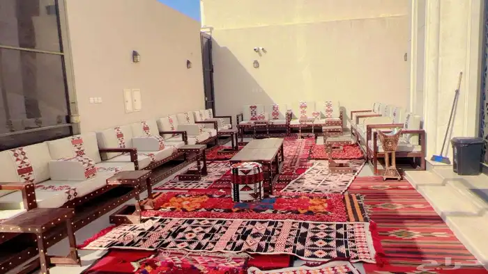 تأجير مكيفات تأجير جلسات خارجيه تأجير كنب تأجير زل ملكي وزل 7