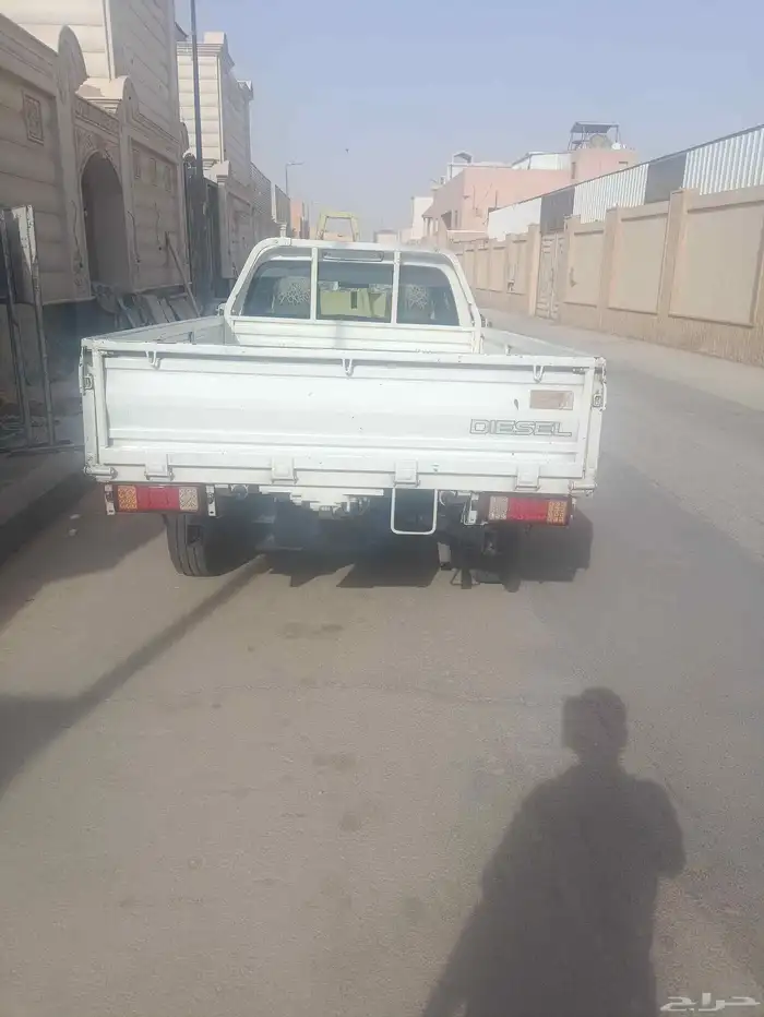 ايسوزو بكب جوانب 2011 4