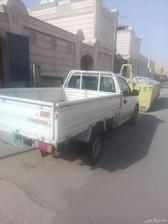 ايسوزو بكب جوانب 2011 2