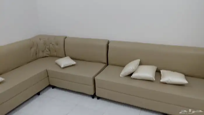 كنب شبه جديد لمجلس كامل.. 1