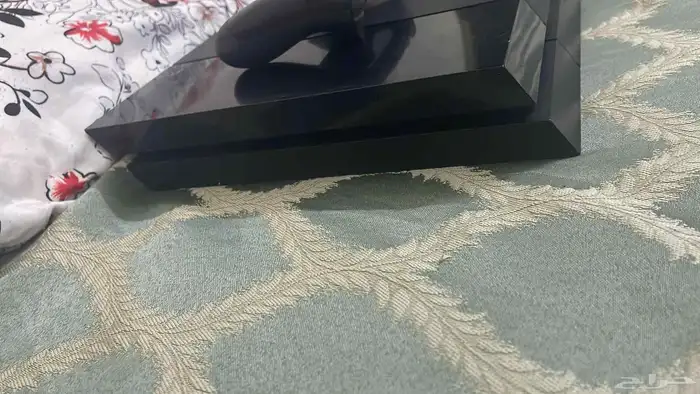 للبيع سوني 4نظيف استخدام خفيف جميع اغراضه متوفره يوجد فيفا25 2